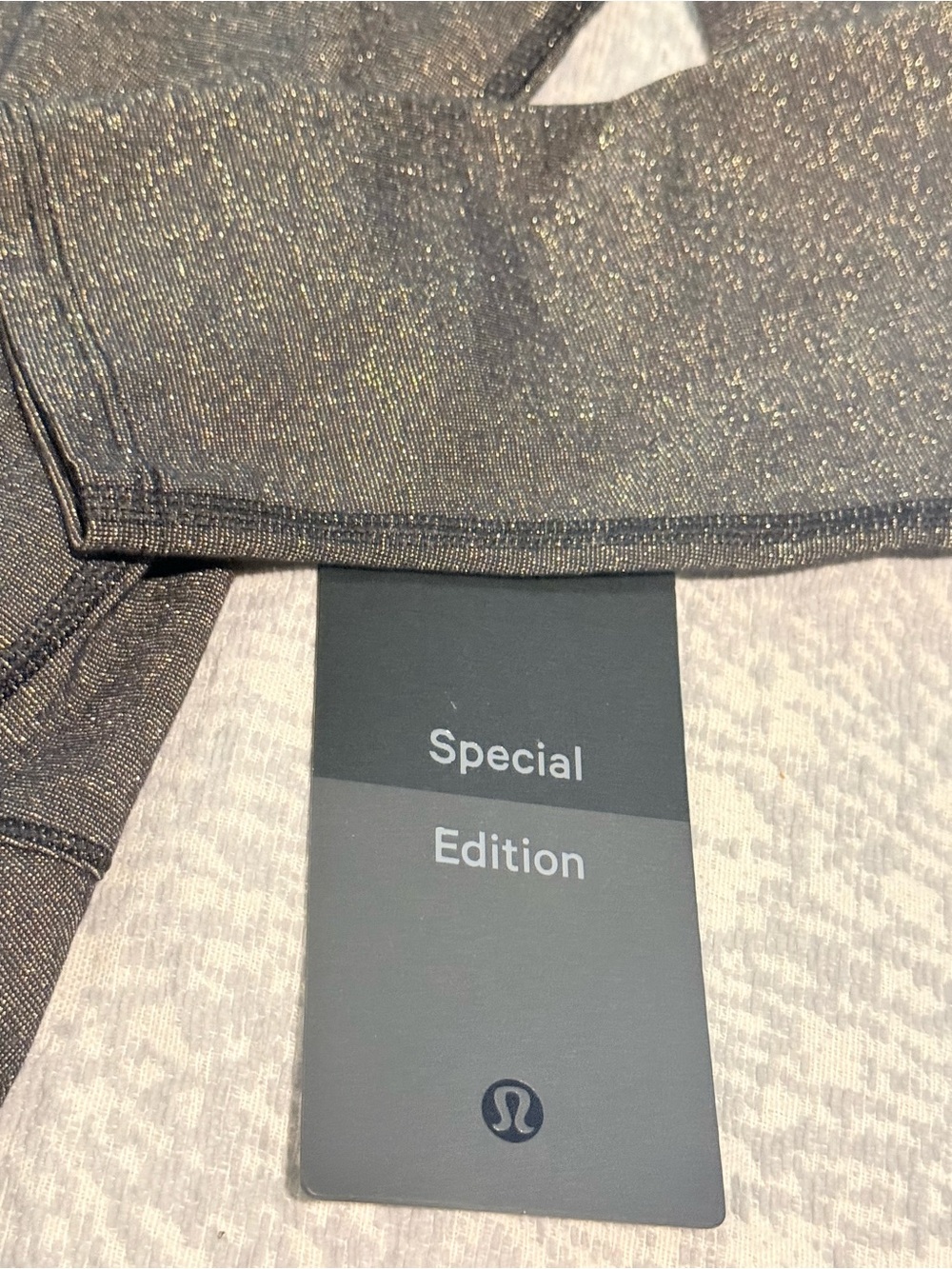 Sold /// Women’s Back in Action Long Sleeve Shirt - Sparkle - Size 4 *NWT* - Picture 8 of 12